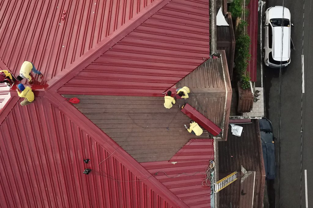 Avoid Costly Roof Repair Mistakes with Columbia Roofing's Expertise